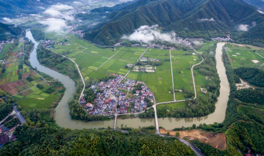 2021年富阳区新时代美丽乡村创建项目（第一批）—渌渚镇董湾村节点建设工程.png